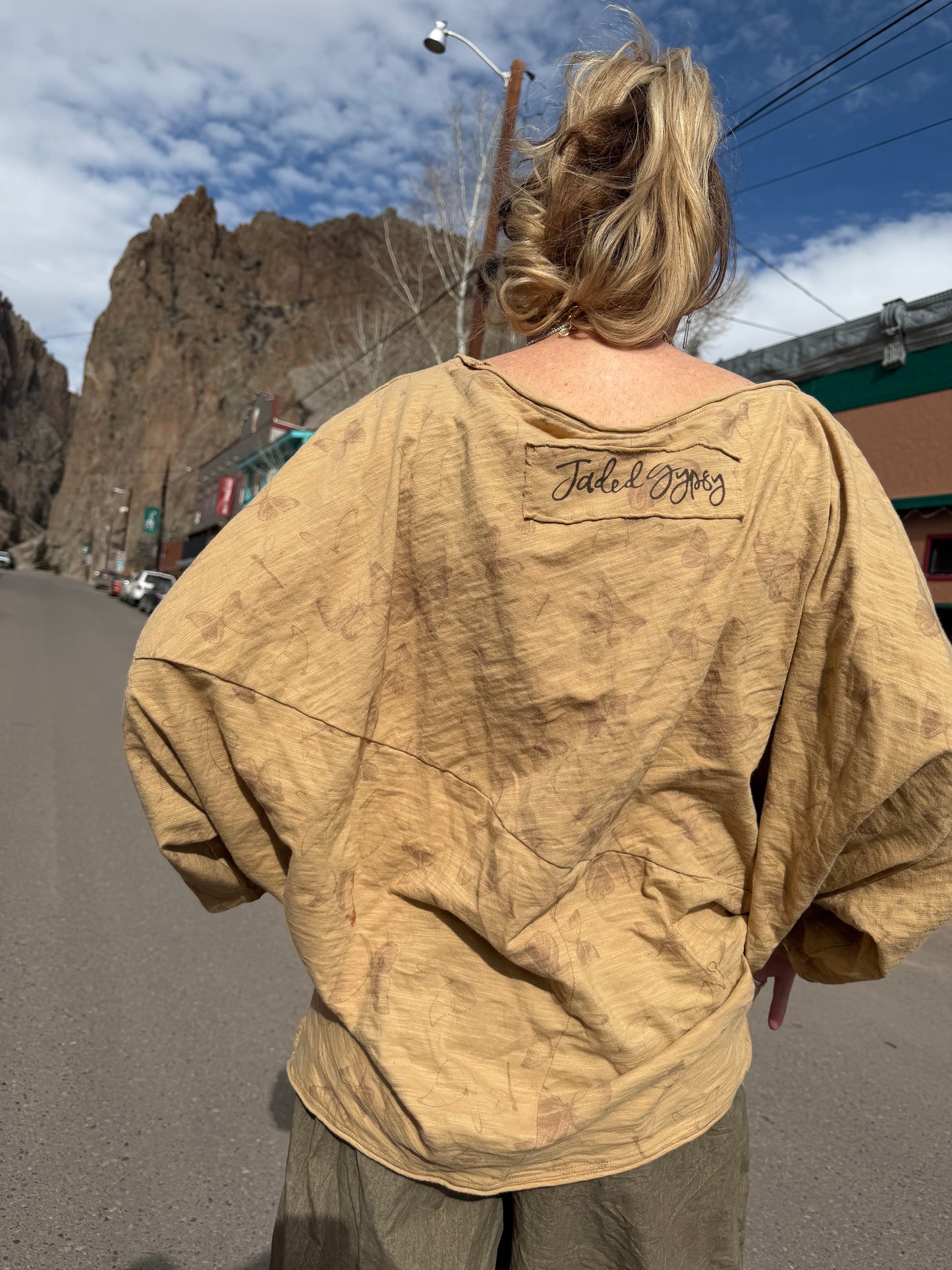 Be Free Top - Full Luck