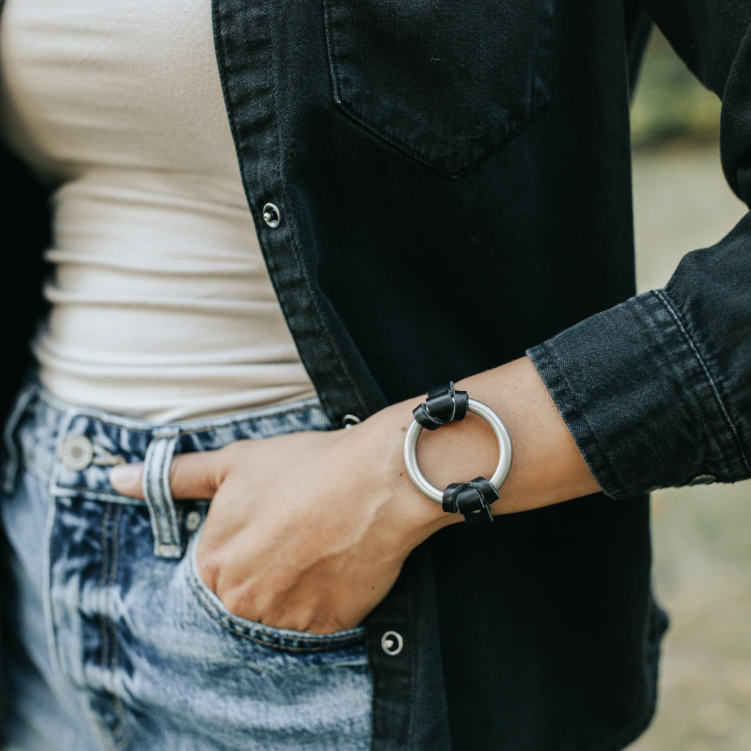 Equestrian-Inspired Chinati O-Ring Leather Bracelet
