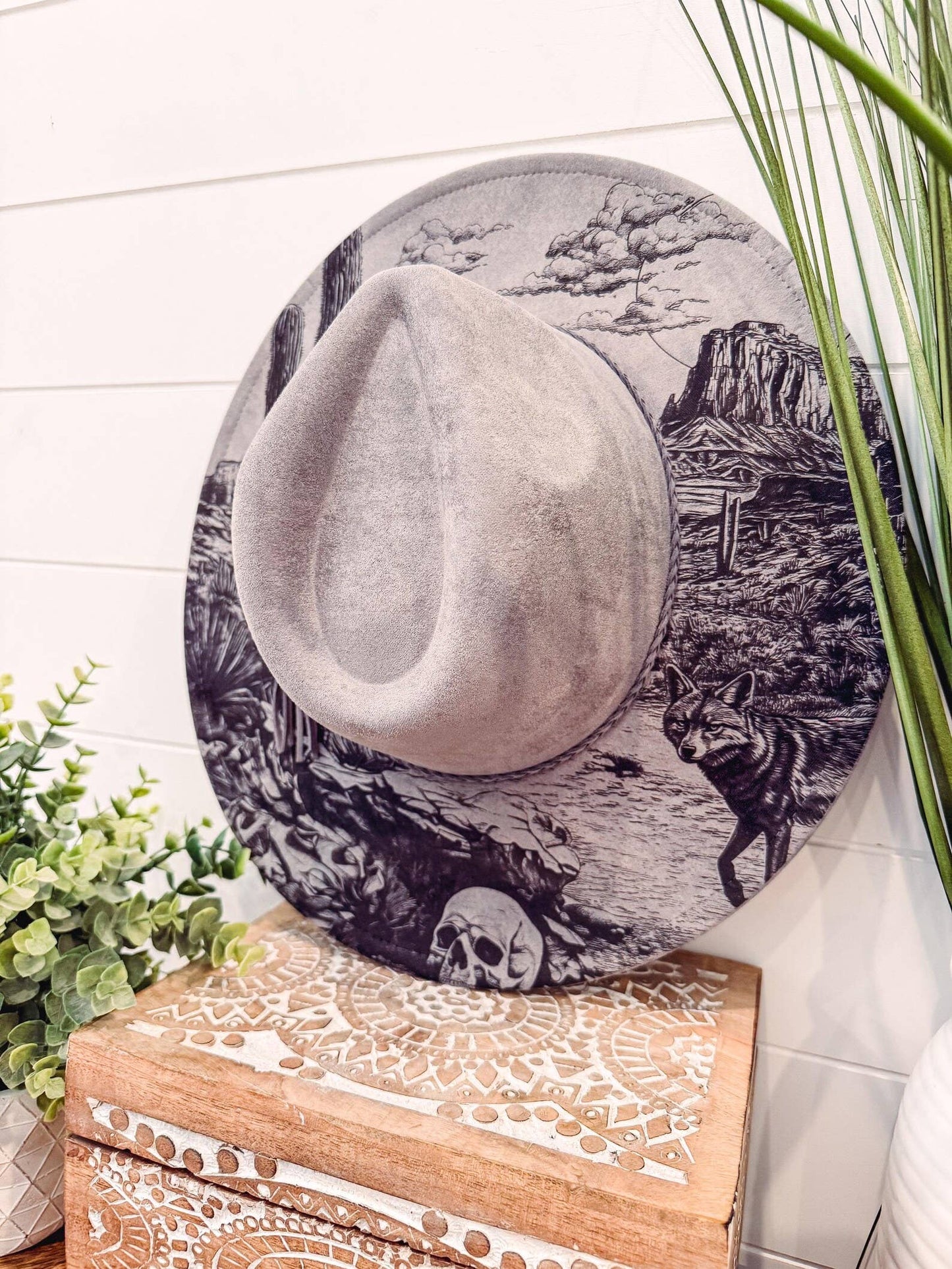 Engraved Desert Scene Hat
