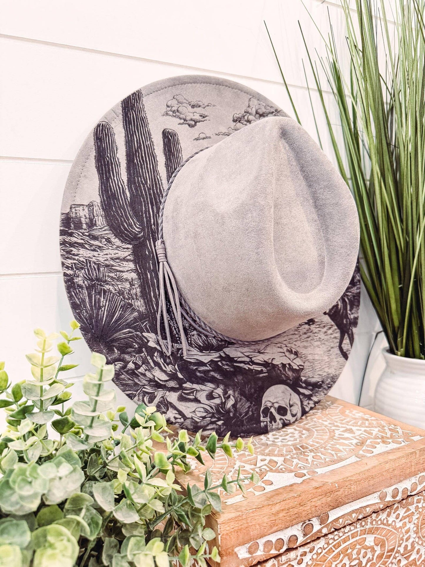 Engraved Desert Scene Hat