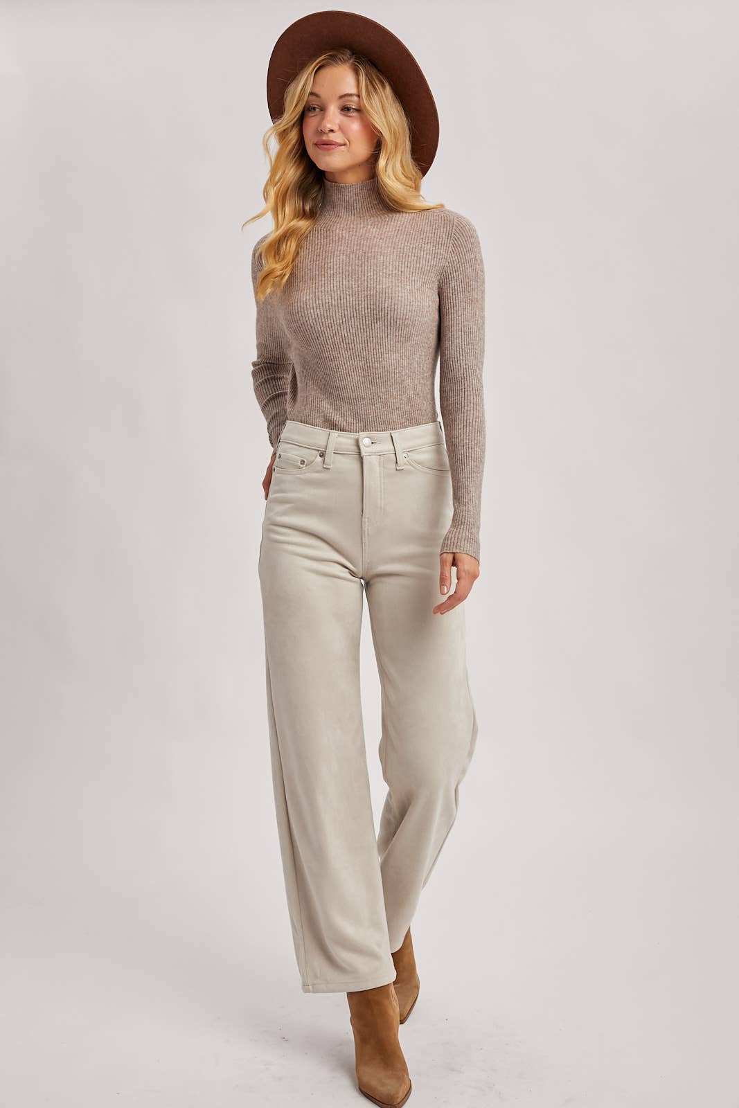 KASANDRA RIBBED KNIT TOP