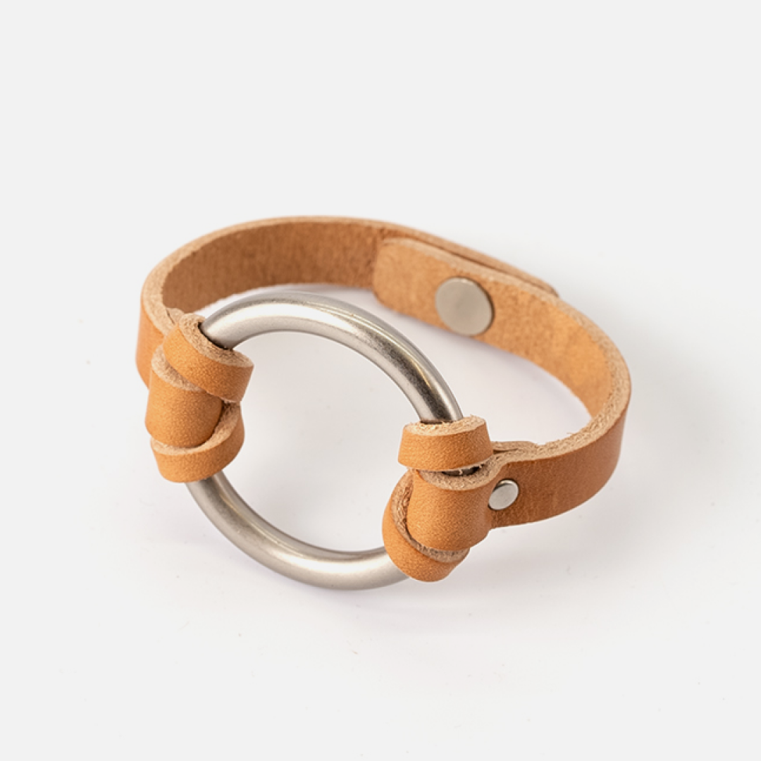 Equestrian-Inspired Chinati O-Ring Leather Bracelet