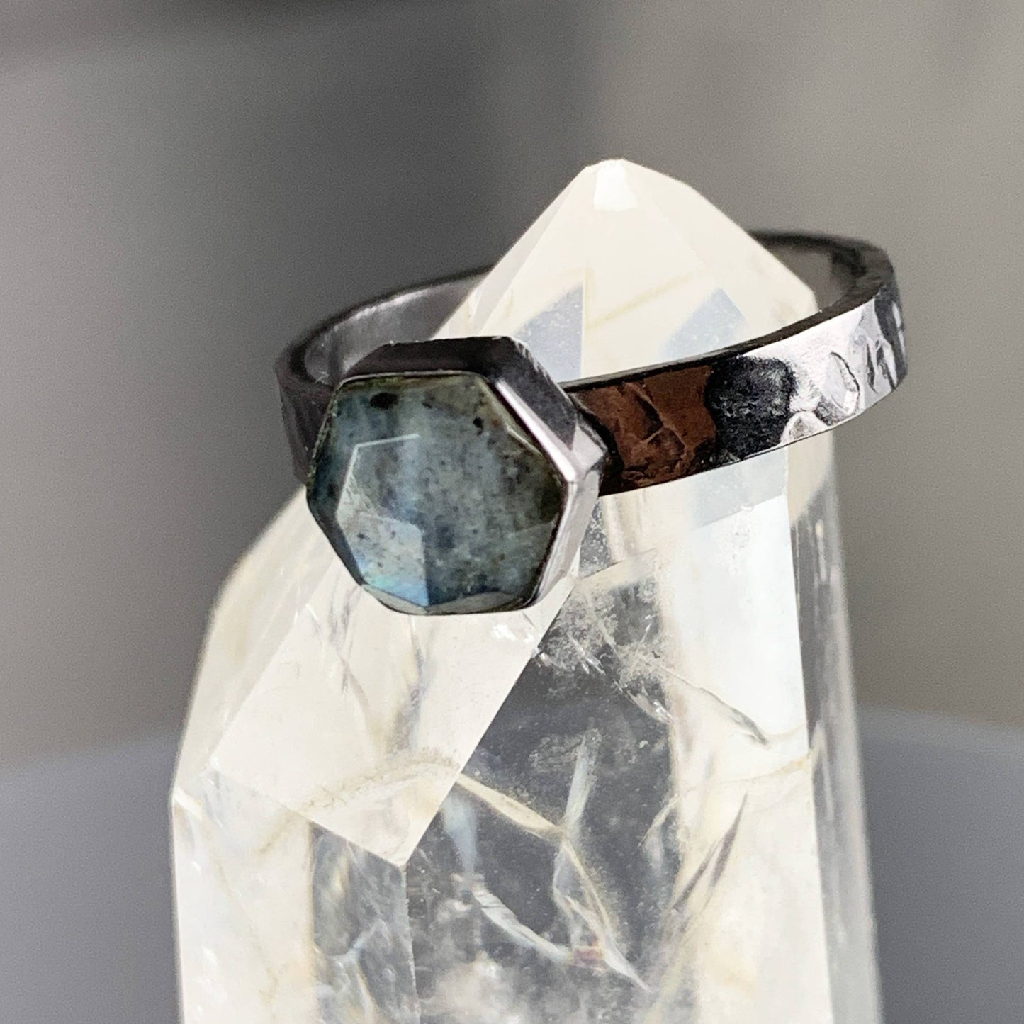 Ring w/ Labradorite Hexagon on a Hammered Band (Gunmetal)