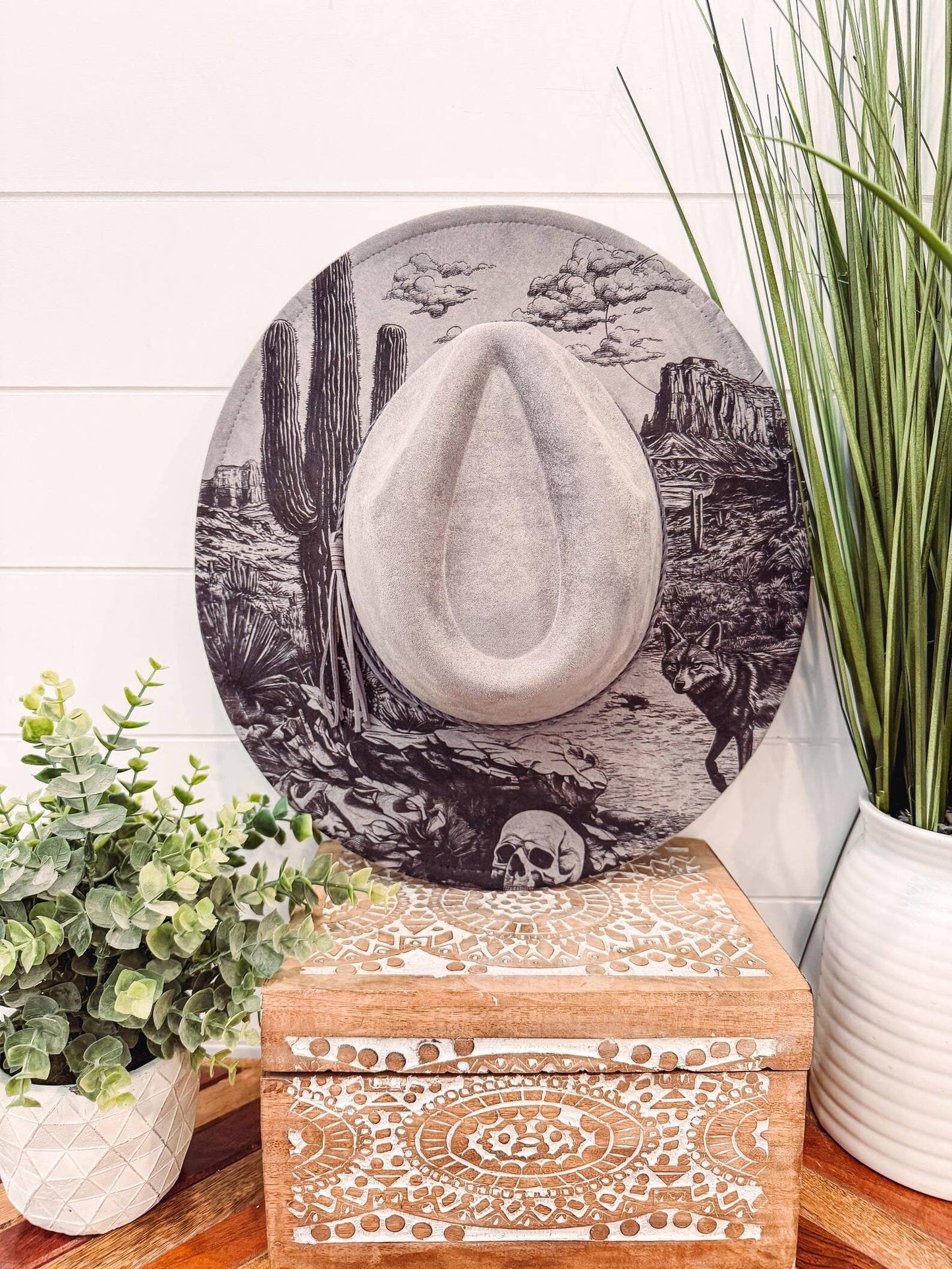Engraved Desert Scene Hat