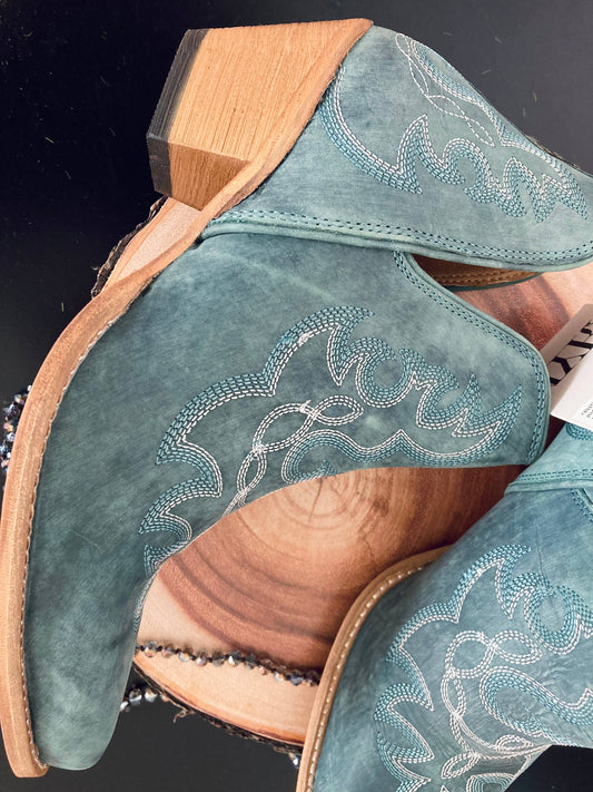 Maisie Stitched Leather Boots in Turquoise