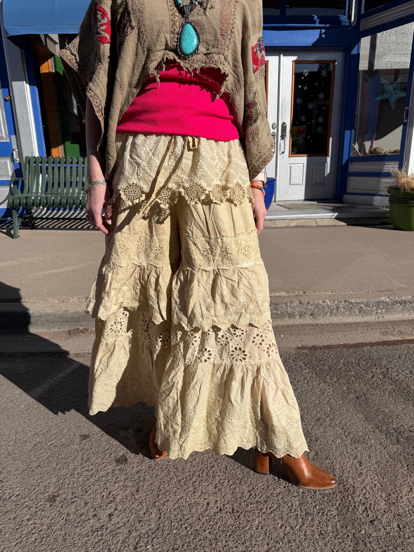 Frill Seeker Pants - Tea Stain