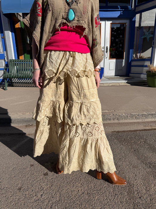 Frill Seeker Pants - Tea Stain