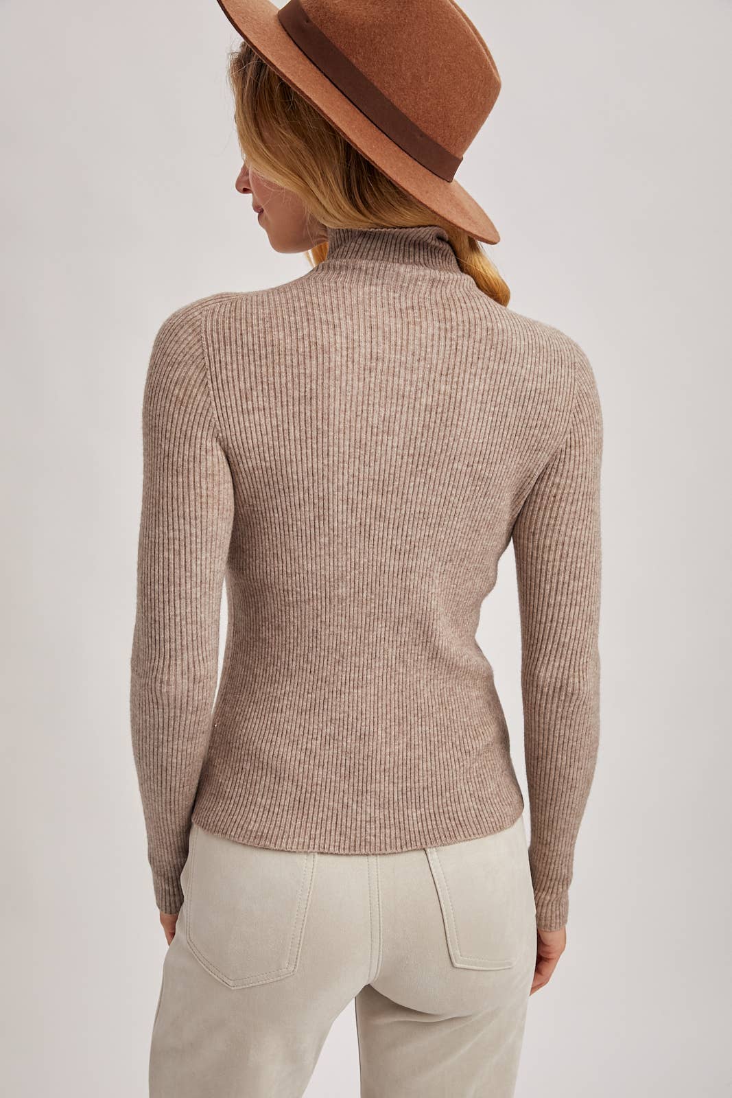 KASANDRA RIBBED KNIT TOP