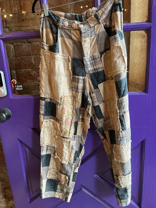 Traveling on Pant