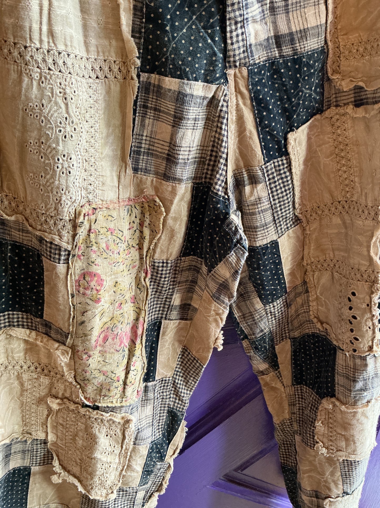 Traveling on Pant