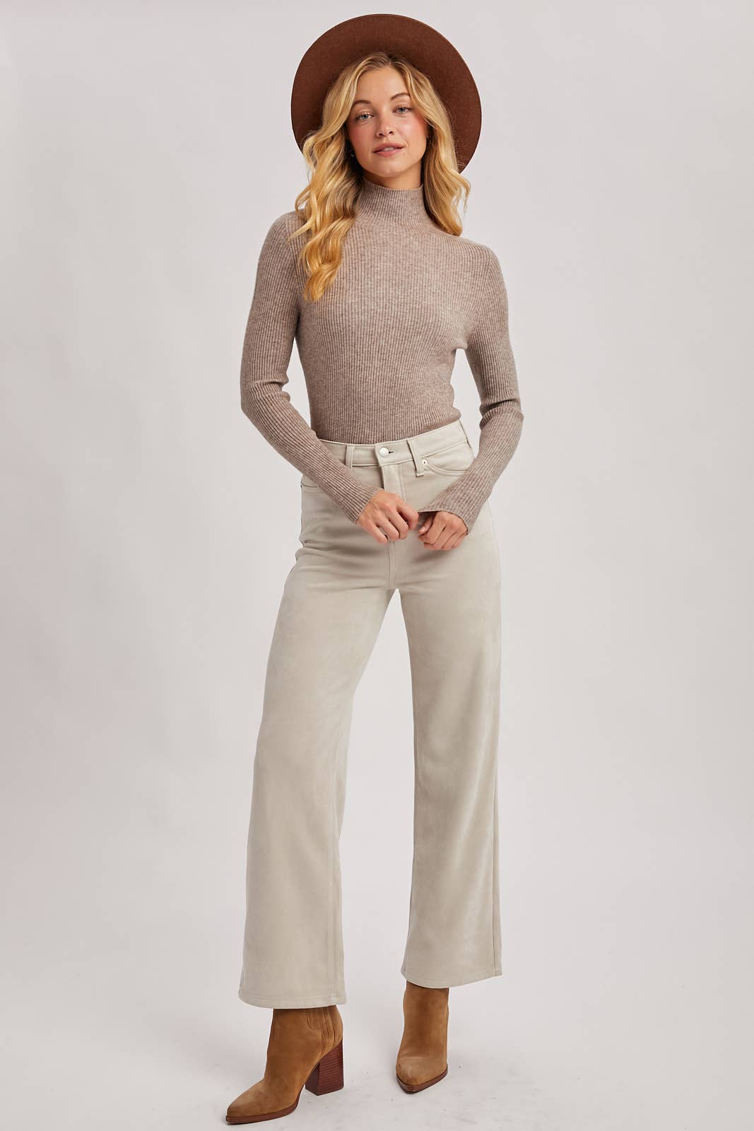 KASANDRA RIBBED KNIT TOP