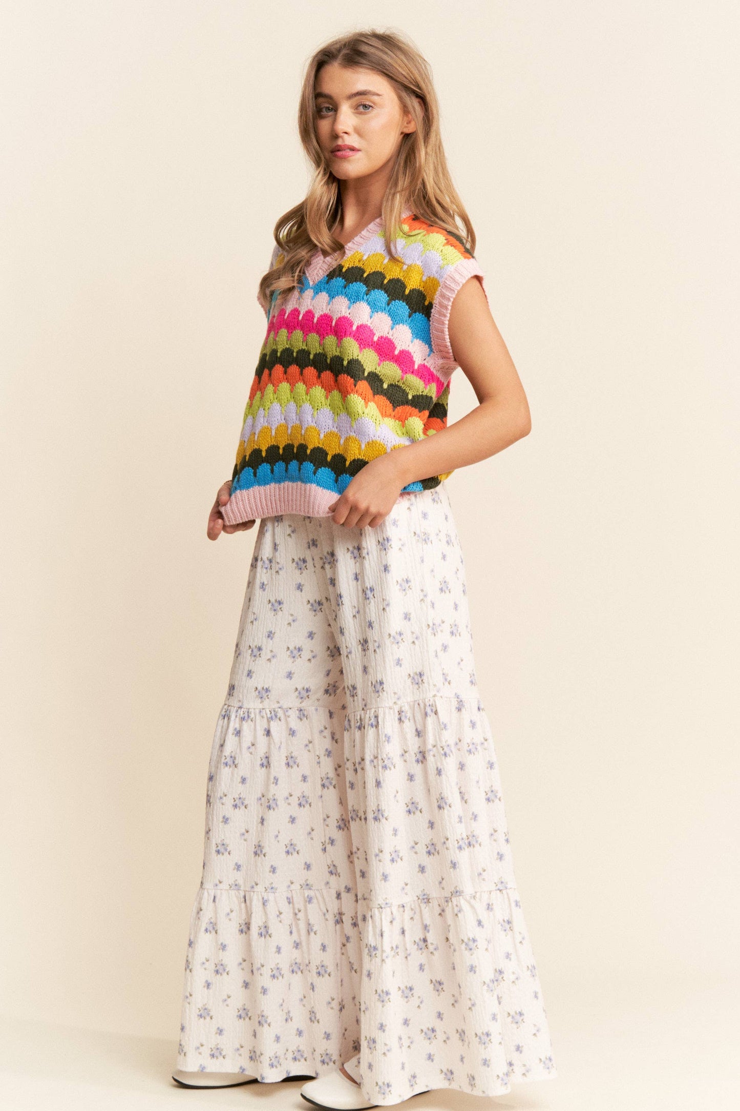 Mulitcolor Fish Scales Design Knit Vest