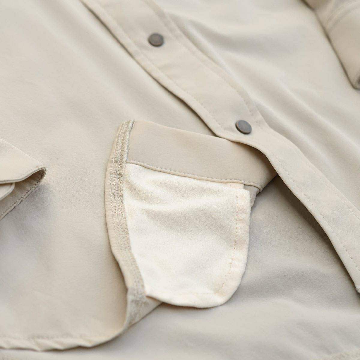 RIO Lightweight Pearl Snap Shirts (Long Sleeve)