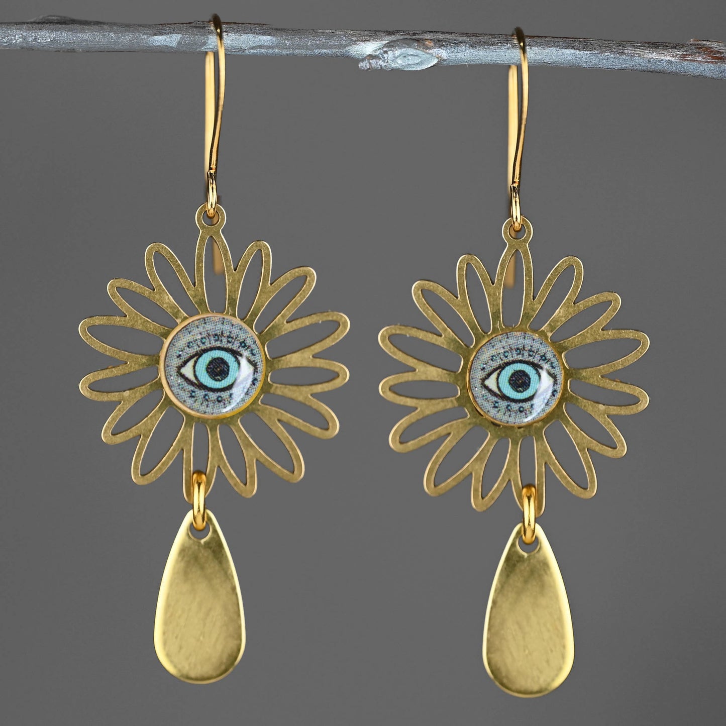 Flower & Petal Drop w/ Picture Earrings (butterfly)