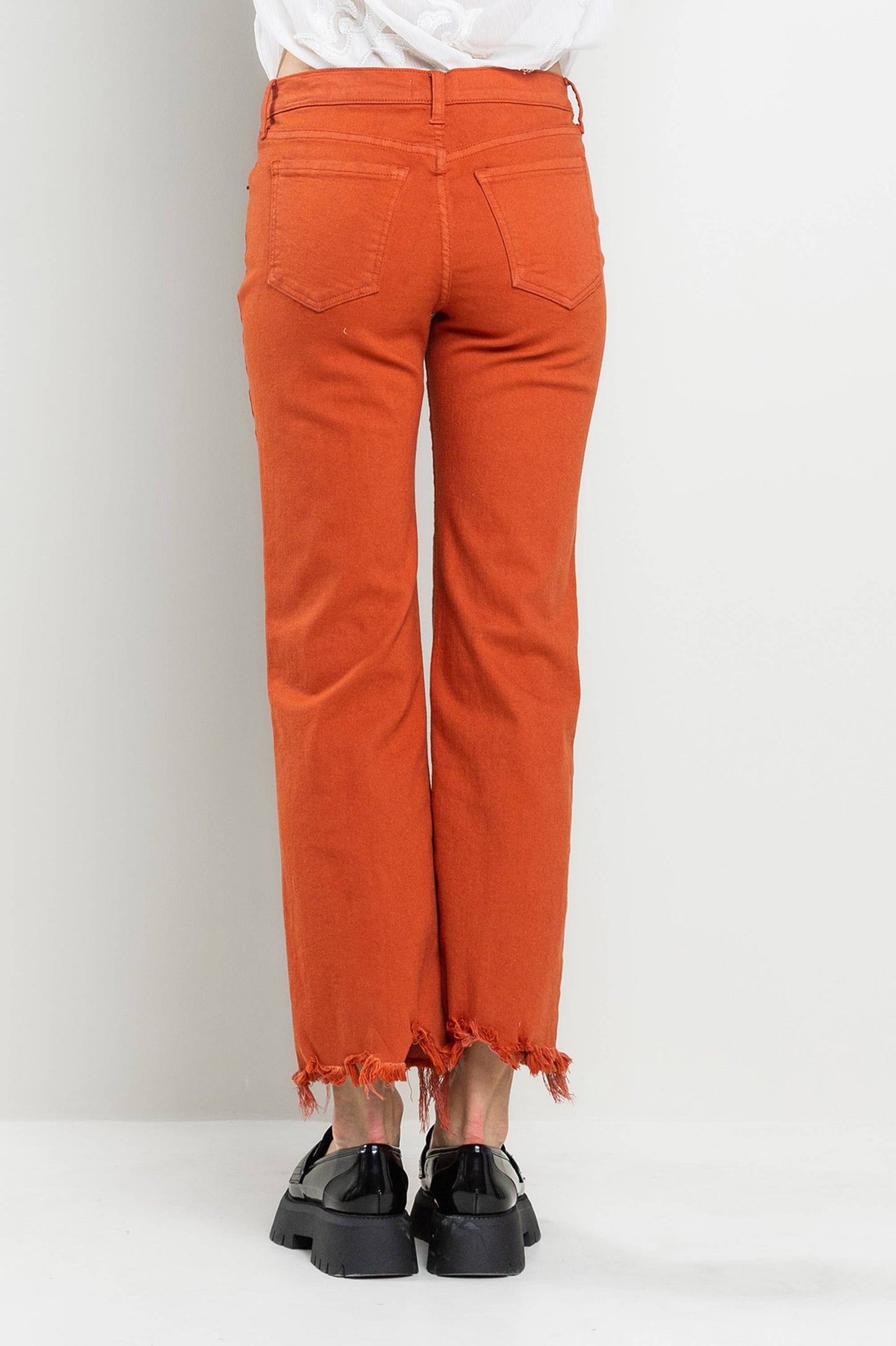 Fall Arrived Mid Rise Straight In Rooibos Tea with Frayed Hem Jeans